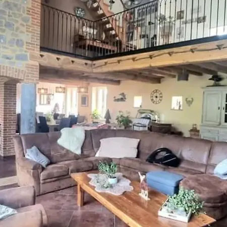 De Luxe Avec Piscine Et Jacuzzi Xxl Villa