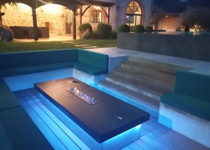 De Luxe Avec Piscine Et Jacuzzi Xxl
